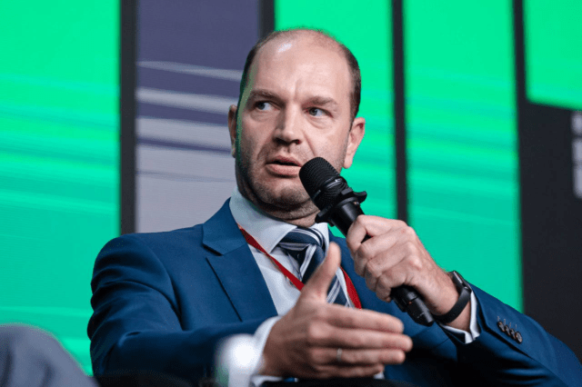 Дмитрий Леснов
